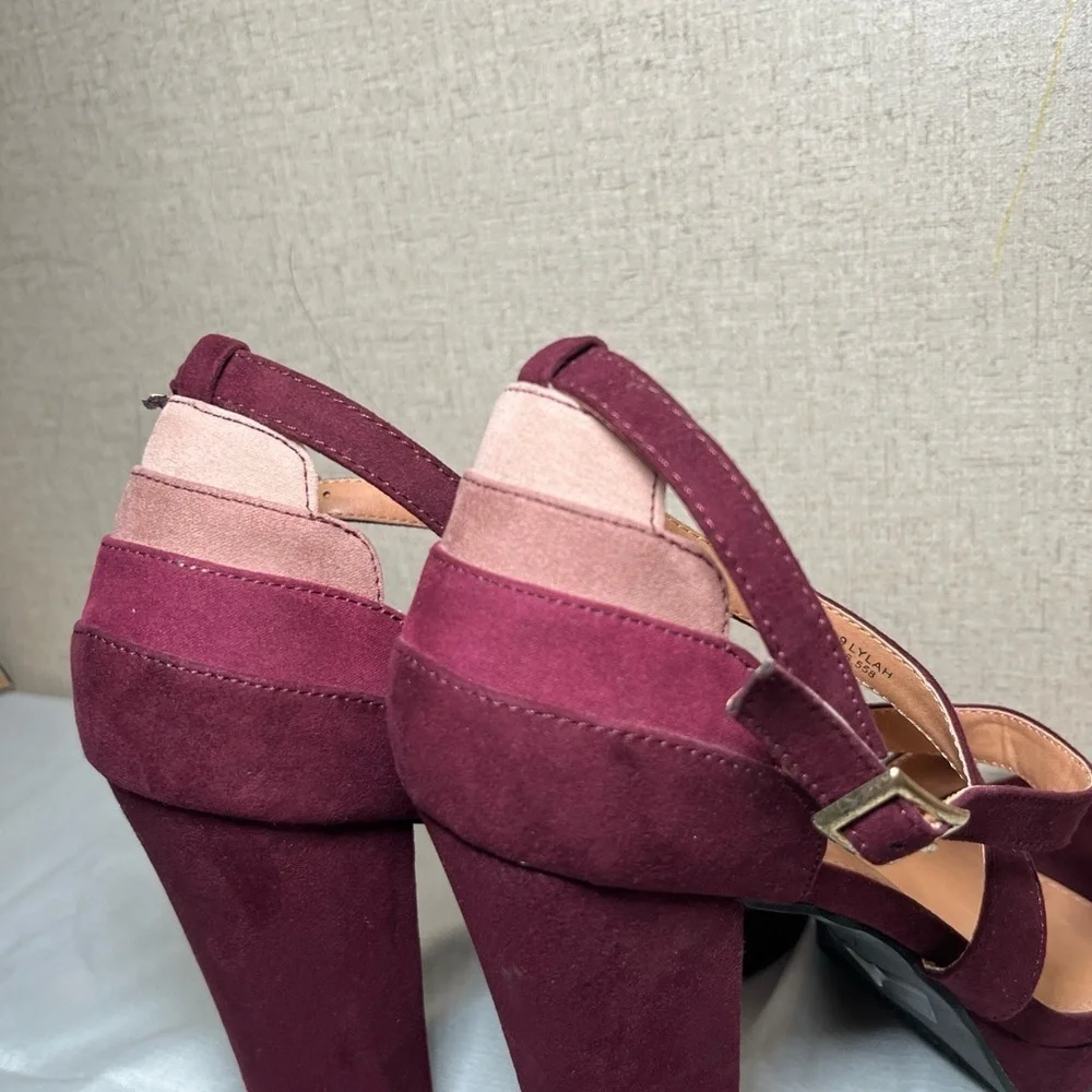REPORT Elegant Purple Suede Heels with Ankle Strap Size 9